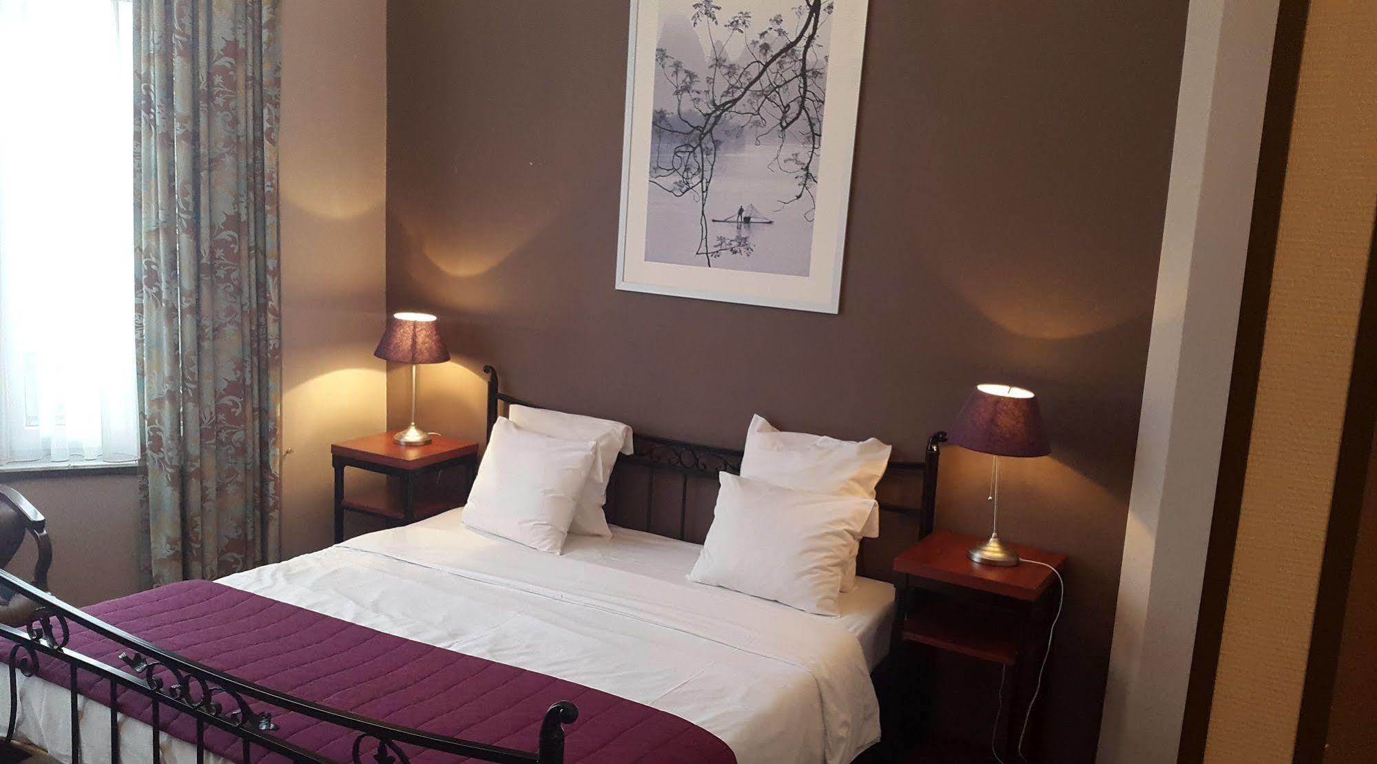 Hotel Antwerp Billard Palace Bagian luar foto